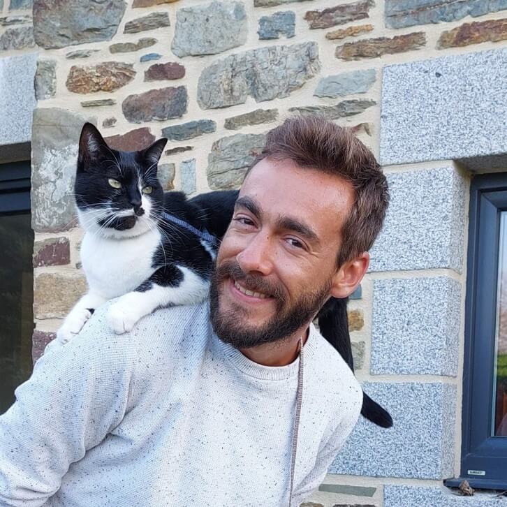 Miguel Louis